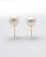 Load image into Gallery viewer, Golden Raw Pearl Earrings
