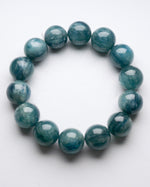 Load image into Gallery viewer, kyanite bracelet