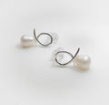 Bow Pearl Earrings