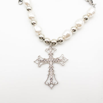 Cross Pendant Pearl Necklace