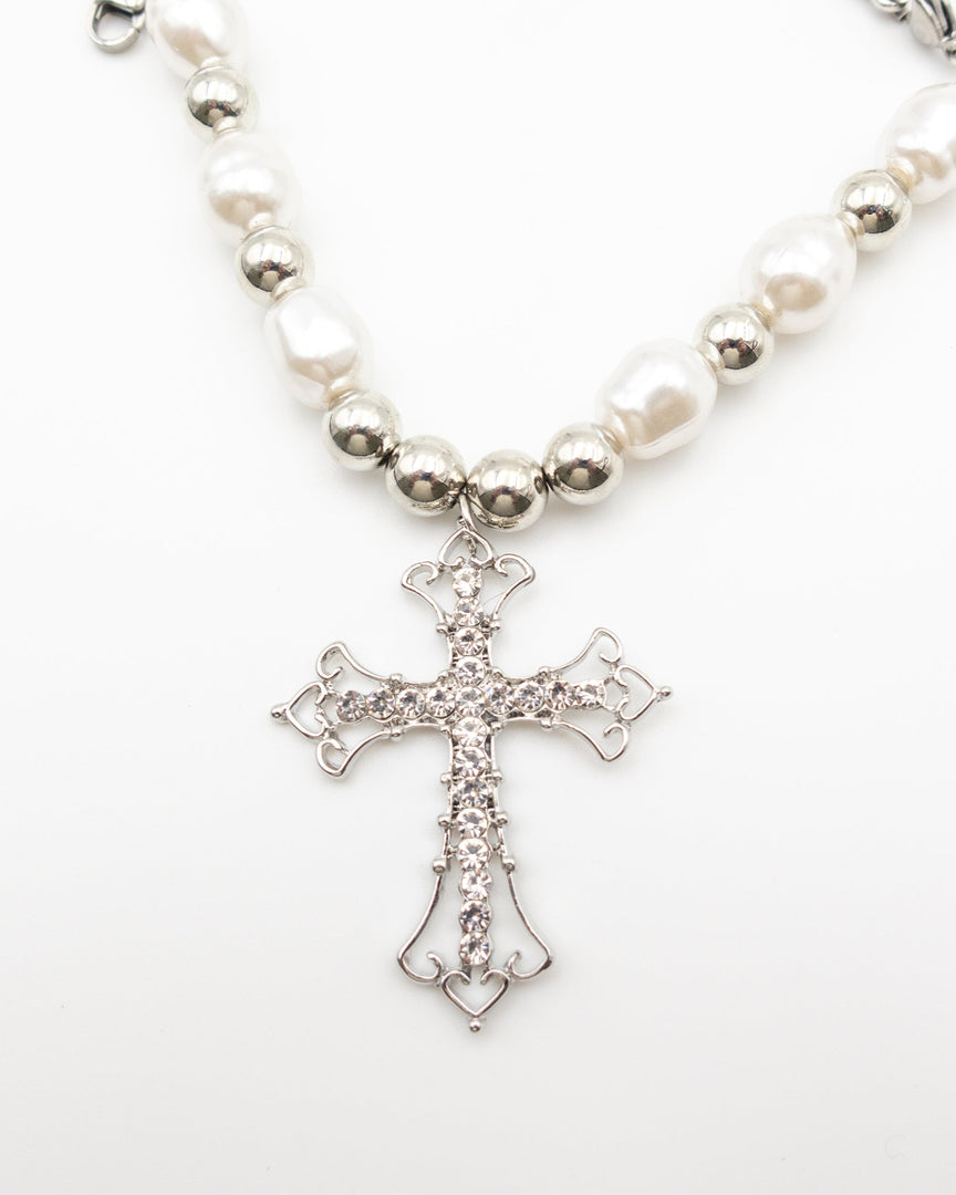 Cross Pendant Pearl Necklace