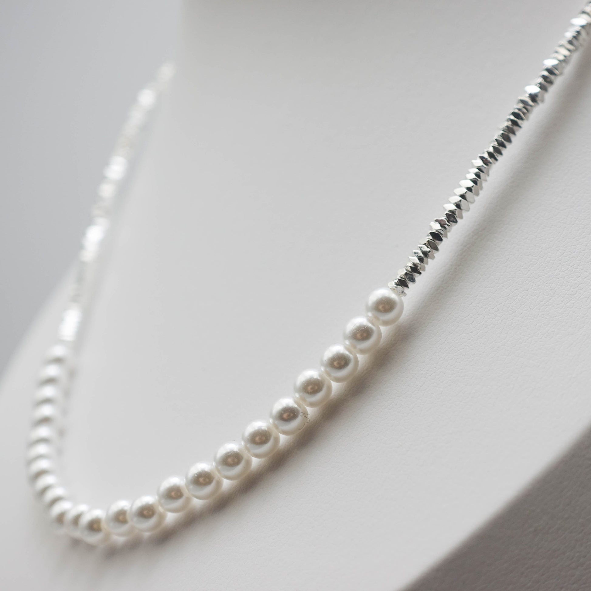 Gravel Stone Beaded Pearl Necklace