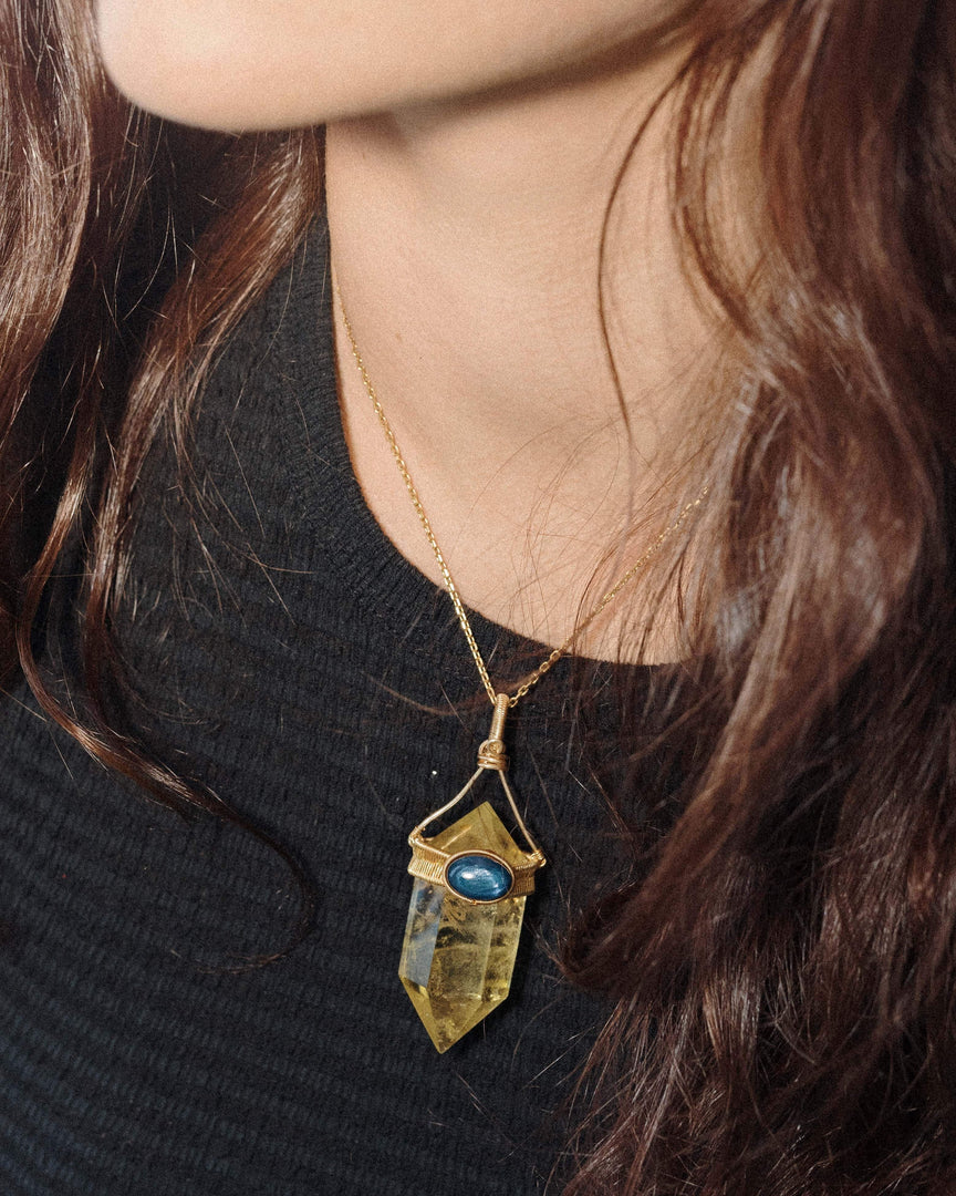 chubby double pointed citrine pendant