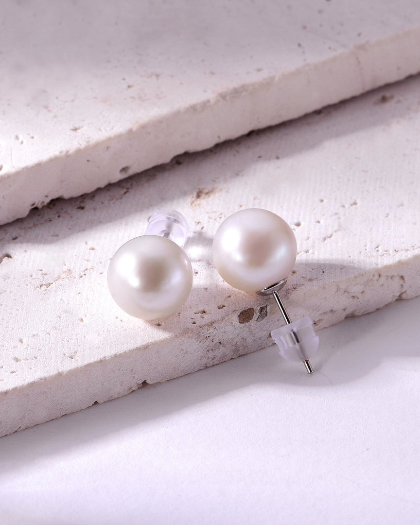 9mm round freshwater pearl stud earrings